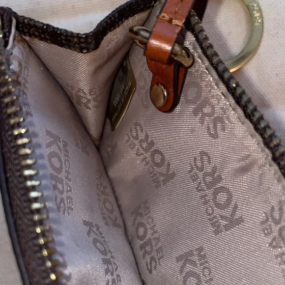Michael Kors Coin Pouch Keyring NWOT. Brand new never used. DISCOUNTED SHIPPING! - Picture 4 of 8
